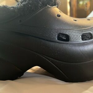 Cape Robbin Black platform faux CROCS